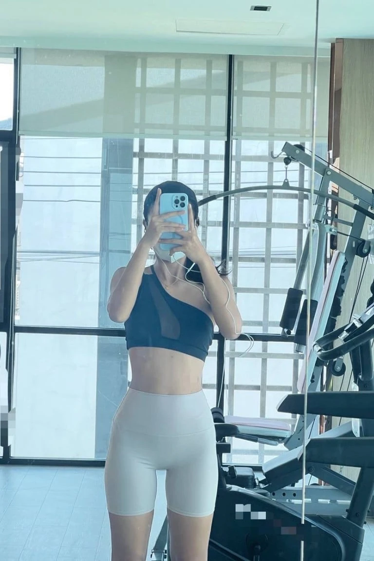 รับคอลเสียว ครัวซองต์